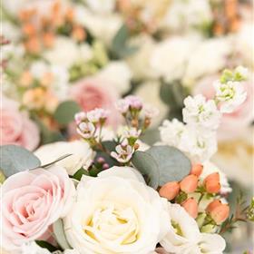 fwthumbBlush wedding flowers.jpg